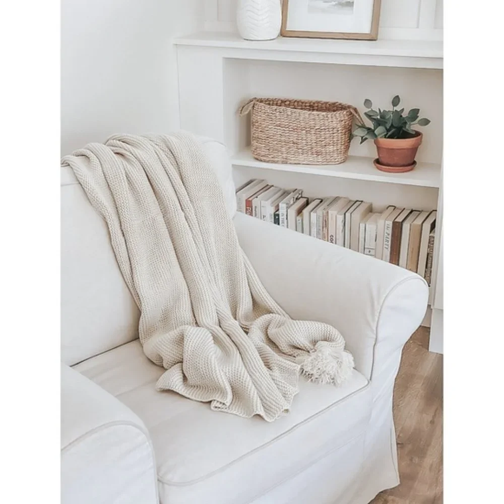 Cream Pom knit throw blanket